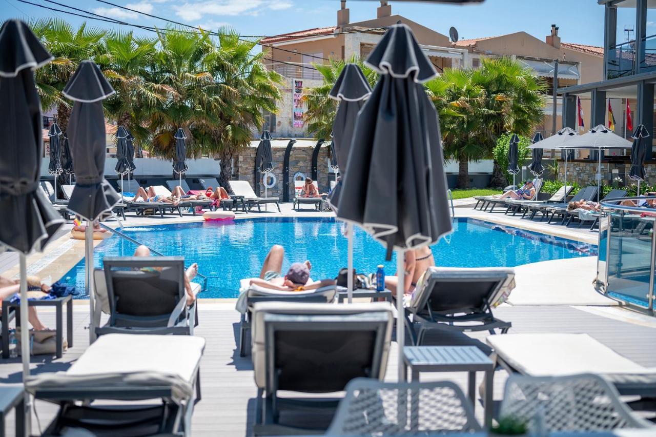 Dionysos Hotel & Suites Ханиоти Экстерьер фото